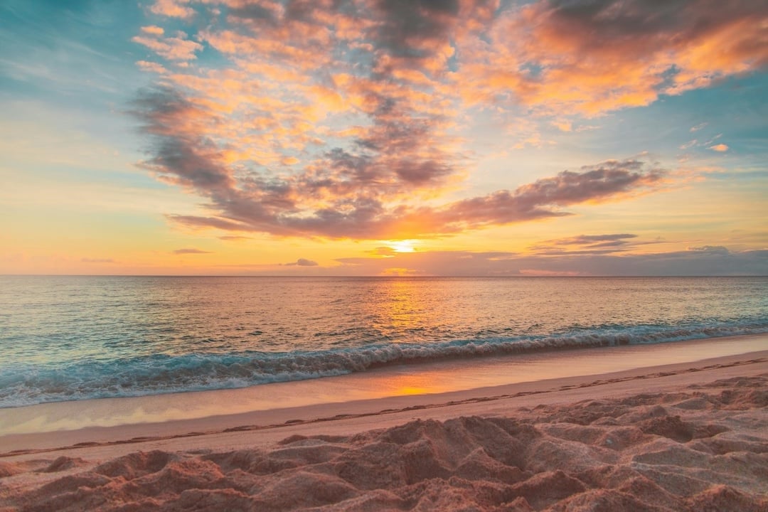 beach sunset in destin fl