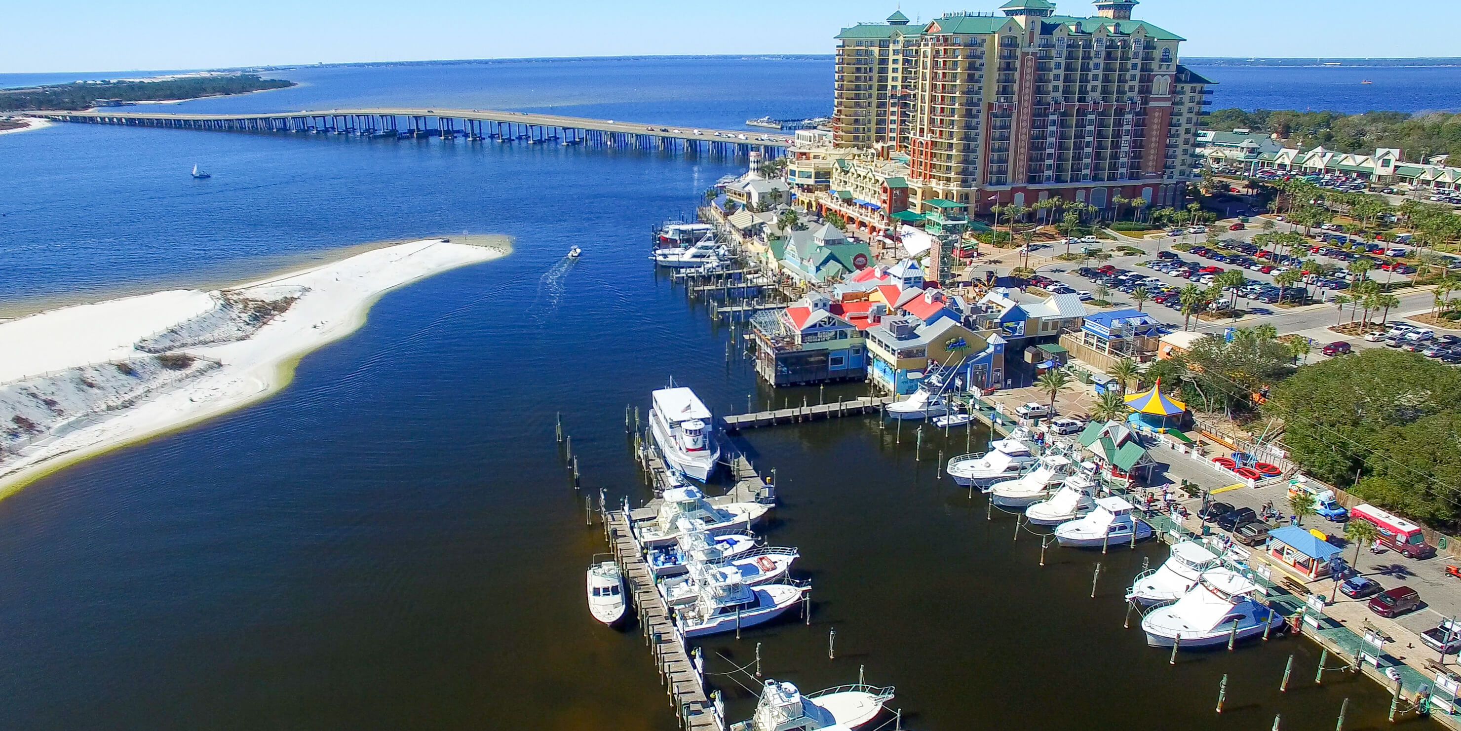 boats parked along the Destin Harbor 